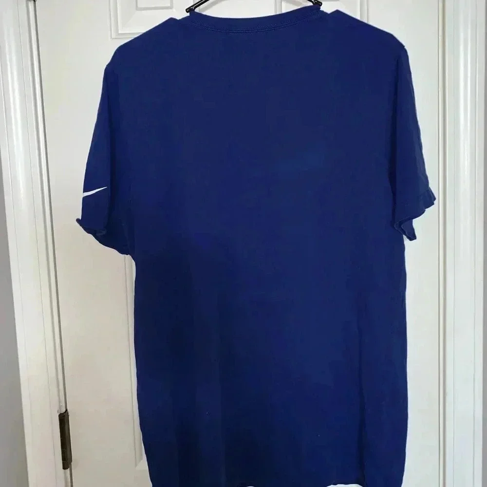 🧾 Nike Tee